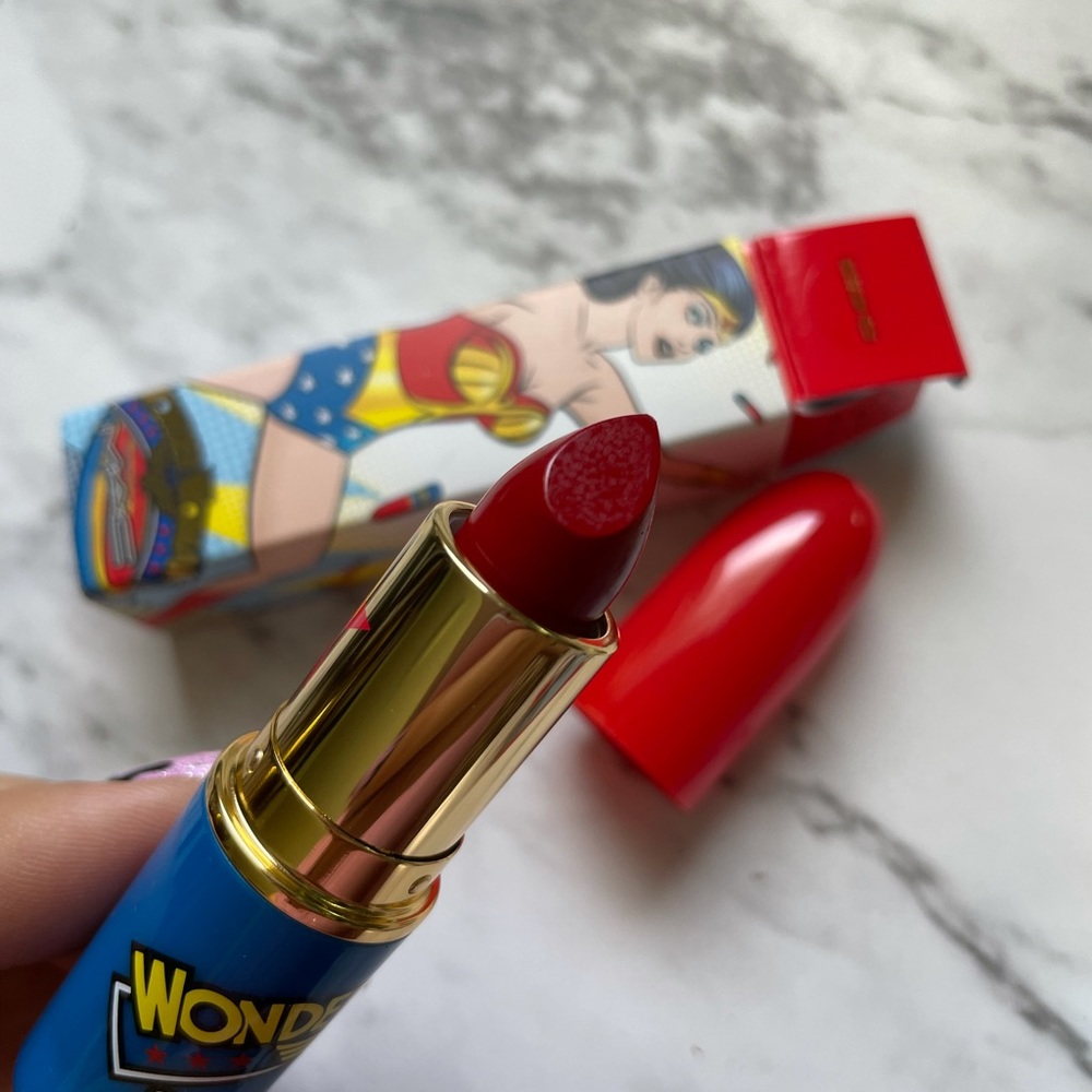 Wonder woman lipstick MAC